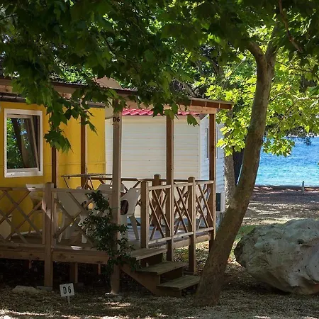 Camp Perna 4* Kućište