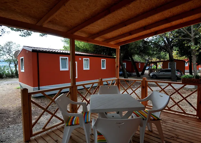 Camp Perna 4* Kuciste