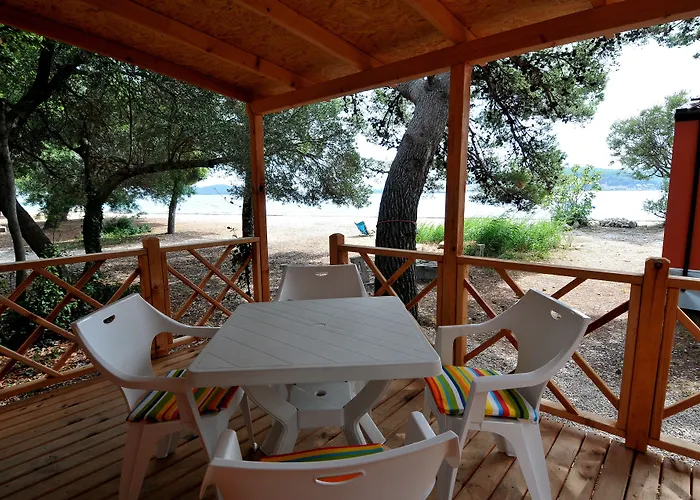 Hotel Camp Perna Kuciste