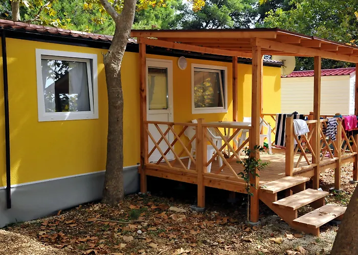 Camp Perna 4* Kuciste