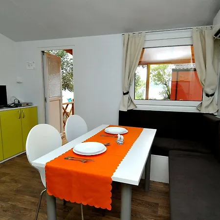 Camp Perna Hotel Kuciste