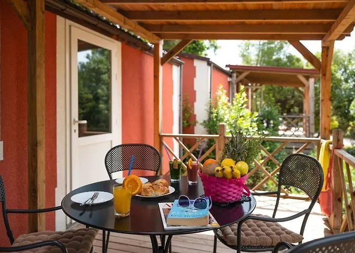 Camp Perna 4* Kuciste